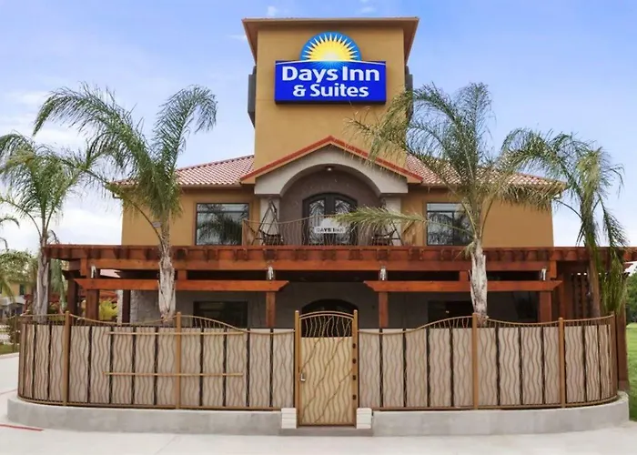 Days Inn & Suites By Wyndham Houston North-Spring