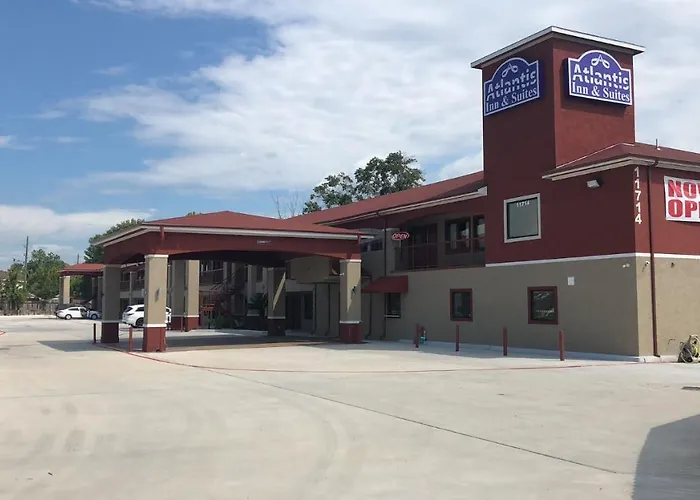 Hotel with view: Atlantis Inn Suites